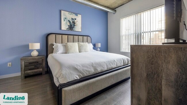 Building Photo - 1451 24th St Unit 1409.1412506