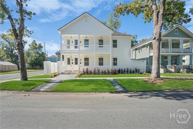 Building Photo - 773 E Duffy St