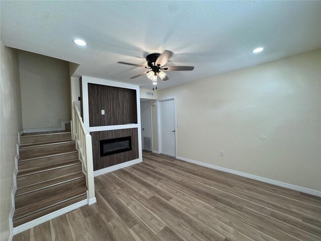 Photo - 665 W Juniata St