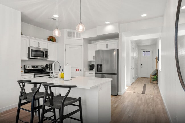 Photo - 569 Richland Vly St Unit ID1249870P