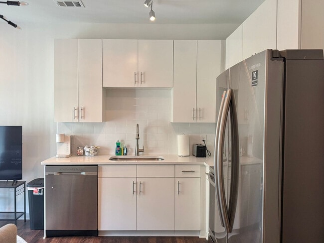 Photo - 542 Boulevard NE Unit ID1299423P