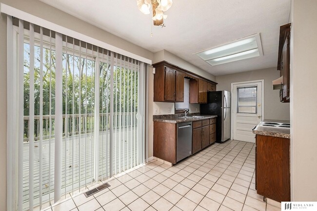 Photo - 4701 Schroeder Dr