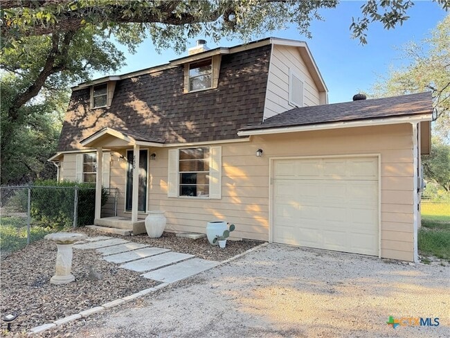 Building Photo - 850 Riviera Dr