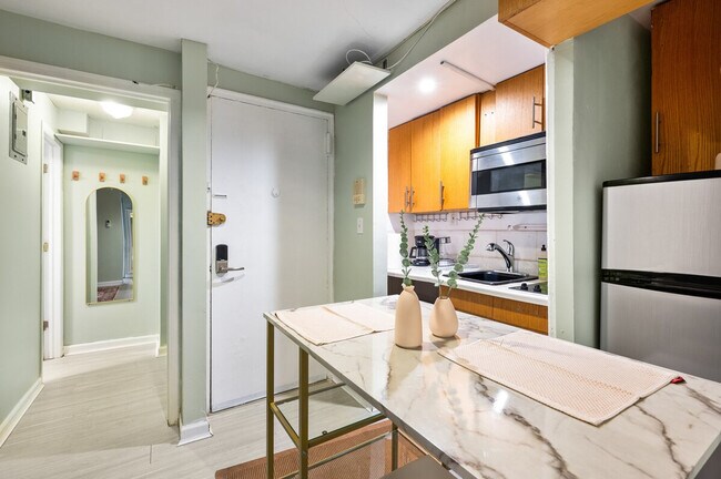 Photo - 252 E 33rd St Unit SI ID1323974P
