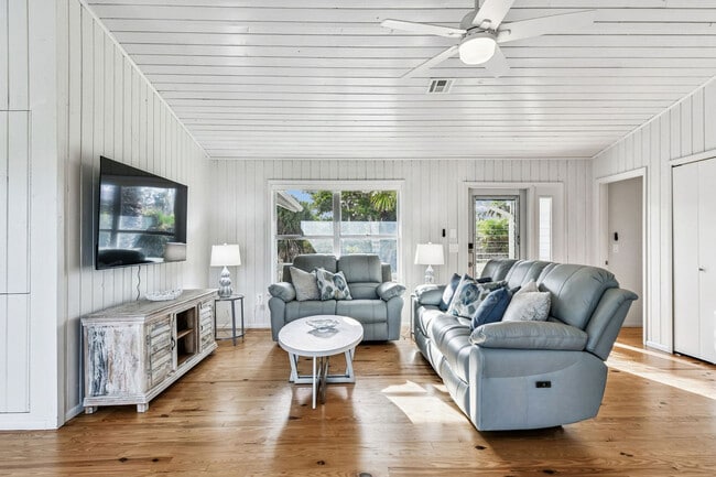 Building Photo - 7745 Manasota Key Rd Unit SI FL1-ID1590878P