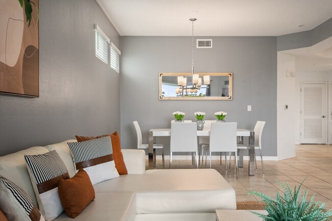 Photo - 3191 Paradox Cir Unit SI ID1459468P