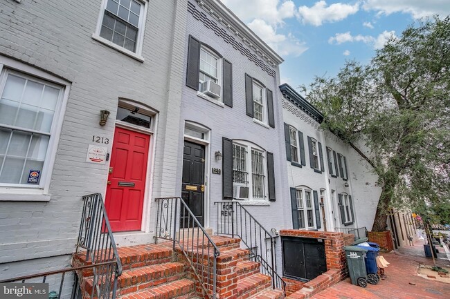 Photo - 1211 33rd St NW