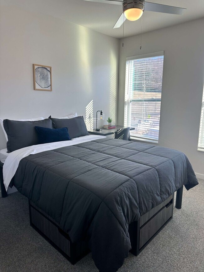 Photo - 2746 Central Pkwy Unit FL4-ID1261717P