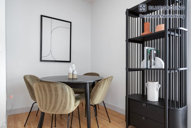 Photo - 320 D St Unit FL3-ID968