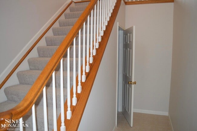 Photo - 860 Neff Rd