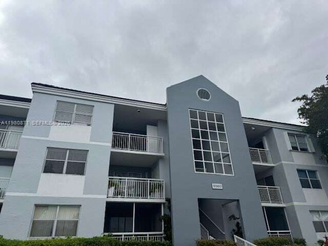 Photo - 8560 SW 212th St Unit 306