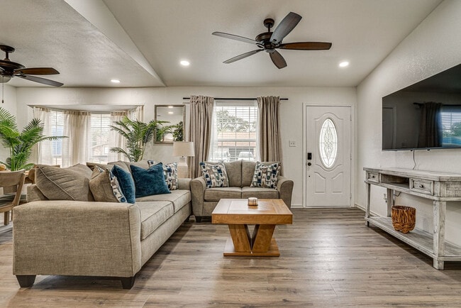 Photo - 4211 Coronet Ln Unit SI ID1623796P