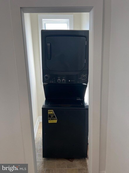 Photo - 438 Mitchell Ave