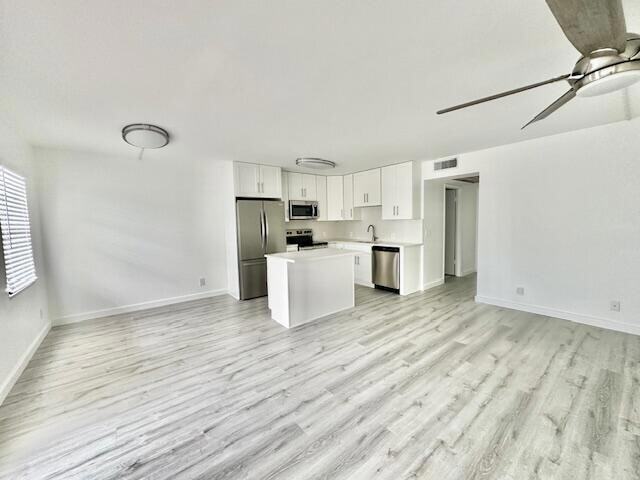 Photo - 478 Fanshaw L