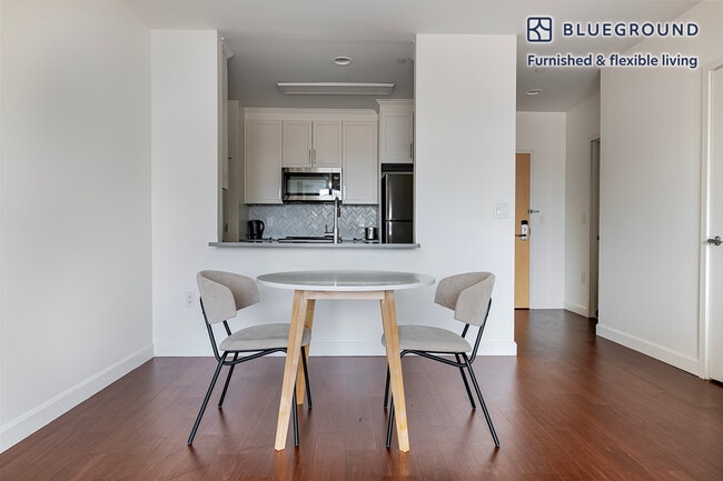 Photo - 100 Landsdowne St Unit FL6-ID1175