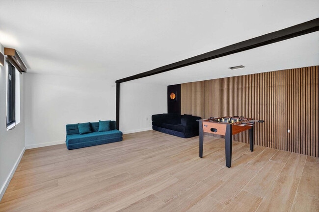 Photo - 511 S Riverhills Dr Unit ID1339228P