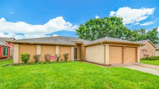 Building Photo - 1911 Ripple Creek Dr