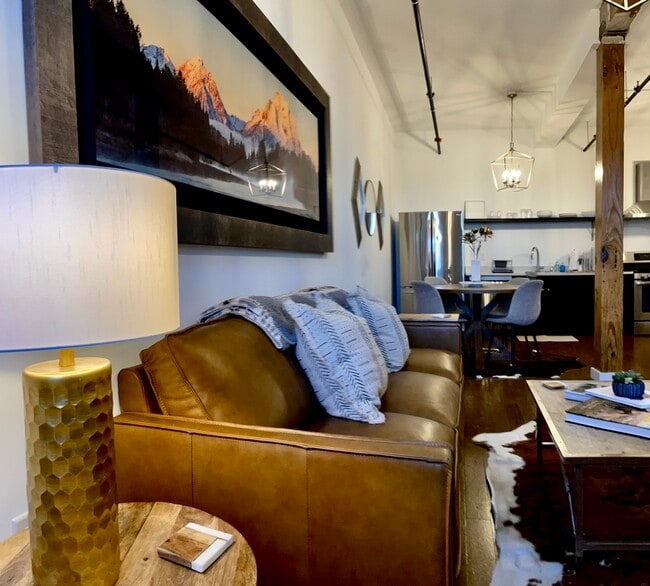 Photo - The Remington Bristol