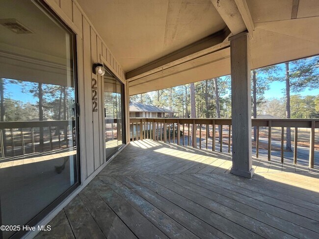 Photo - 222 Foxkroft Dr