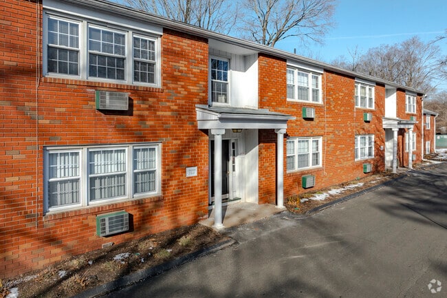 Hamden Centre - Hamden Centre