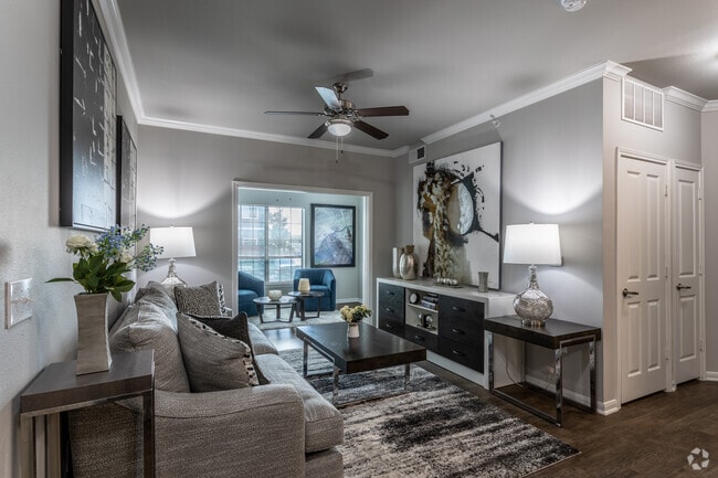 Interior Photo - The Allure