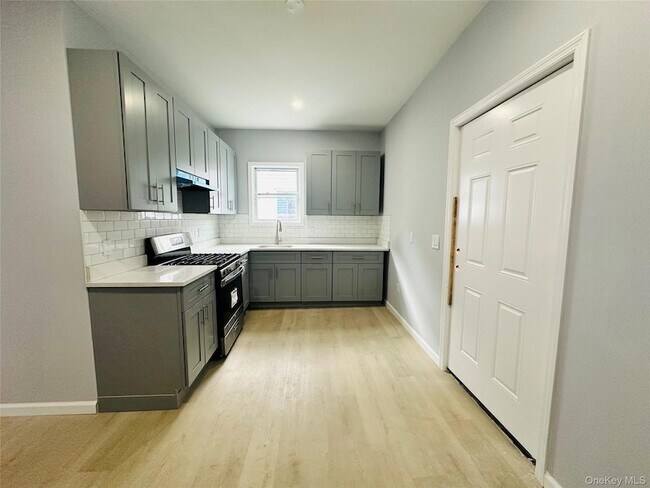 Photo - 8 Morgan Ave Unit 3