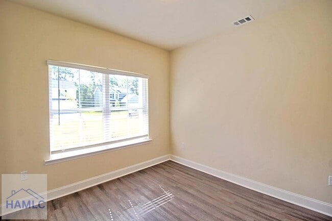 Photo - 711 Mill Creek Cir