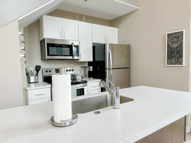 Photo - 630 S Goodman St Unit ID1094659P