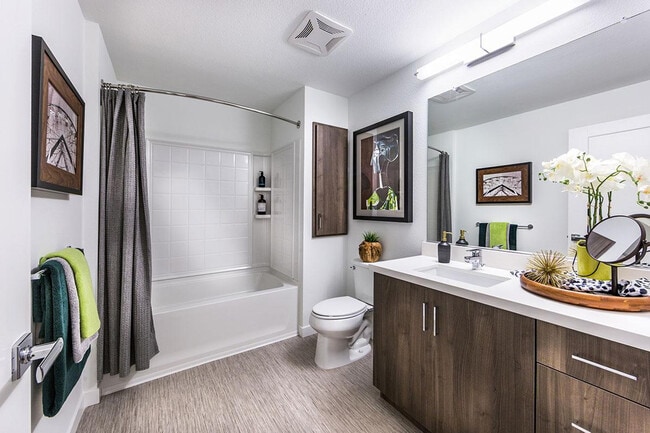 Photo - 610 E Weddell Dr Unit ID1280624P