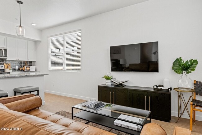 Photo - 35155 N Thompson Rd Unit 2