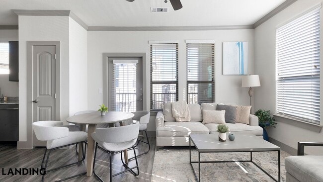 Photo - 12500 Shadowglen Trce Unit 10308