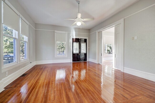 Photo - 1229 Heights Blvd