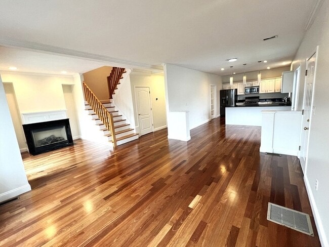 Photo - 143 Grovers Ave