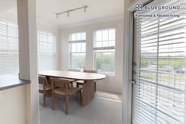 Photo - 1299 Corporate Dr