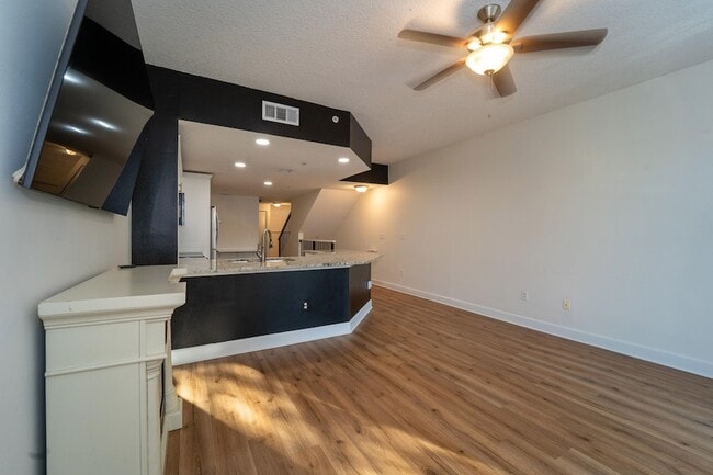 Photo - 4000 Grande Vista Blvd Unit 15-124