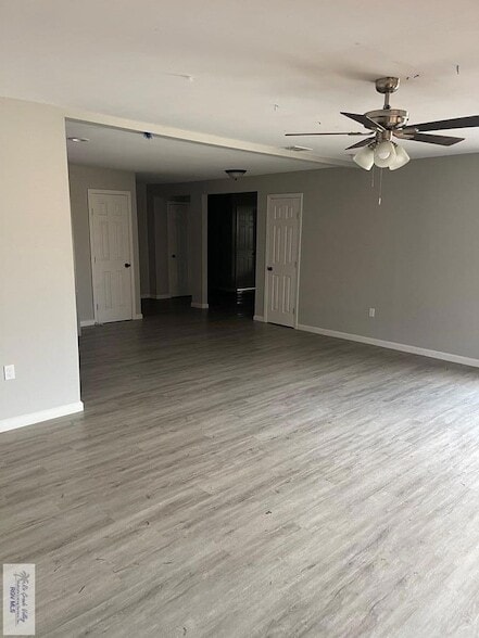 Photo - 121 N Rose St