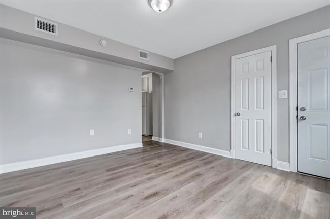 Photo - 2012 Rosedale St NE