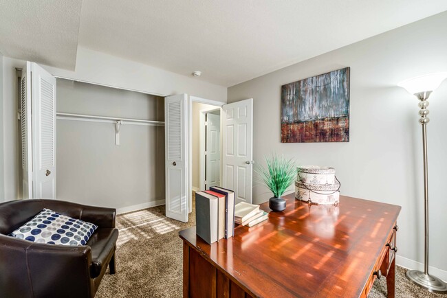 Photo - Deercross Apartments