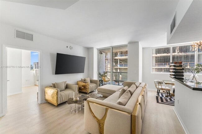 Photo - 244 Biscayne Blvd Unit 1808