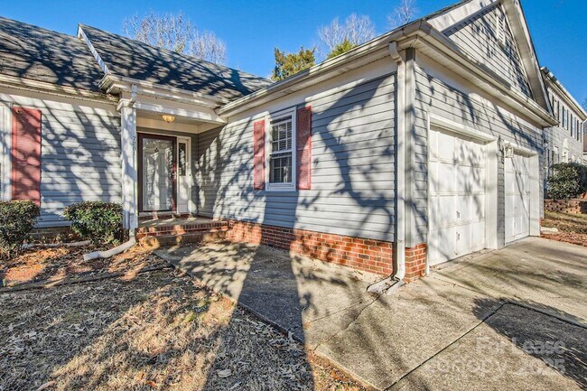 Photo - 7201 Canyon Dr