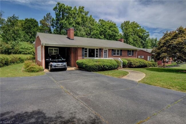 Photo - 2012 Richardson Dr
