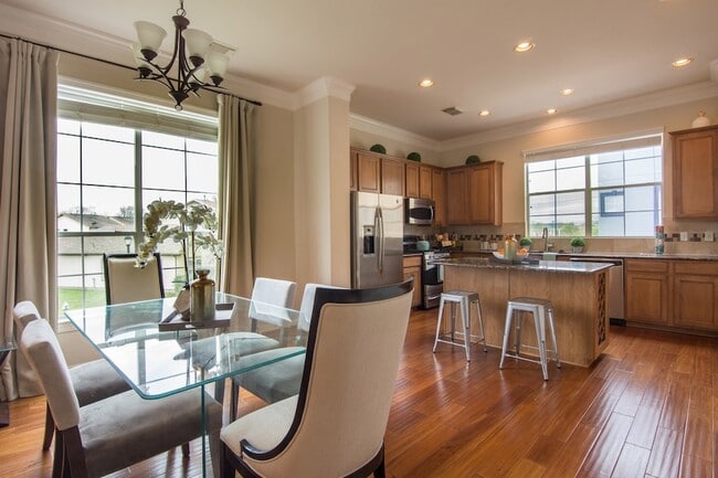 Photo - 3002 Clearview Cir