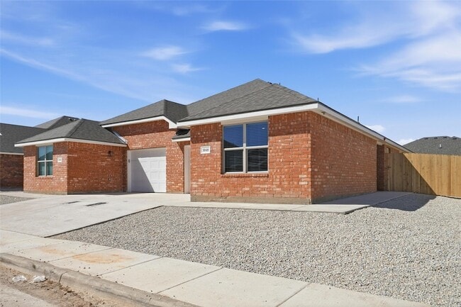 Building Photo - 2884 Glennster St