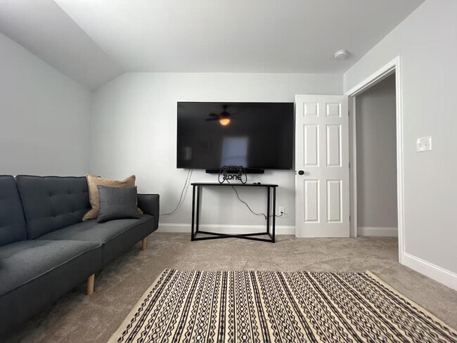 Photo - 24 Seth St Unit ID1234793P