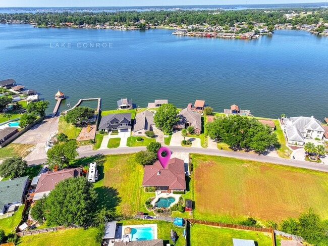 Building Photo - 13417 Bunker Hill Dr