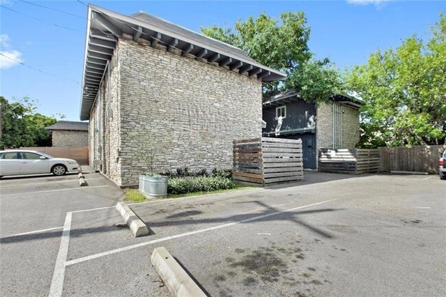 Photo - 2301 Ohlen Rd Unit 107