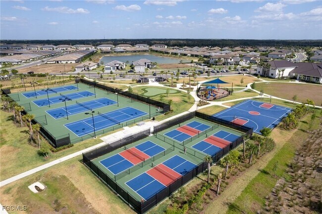 Photo - 14275 Pine Lodge Ln