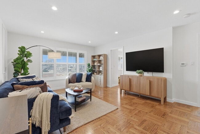 Photo - 139 Mariposa Ave Unit SI ID1542392P