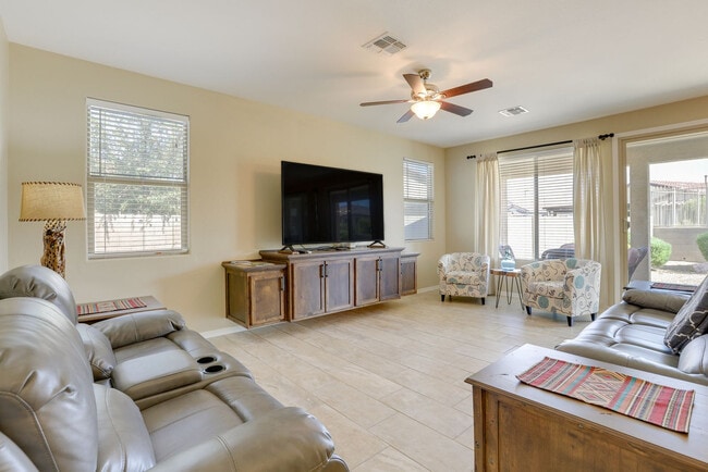 Building Photo - 17940 W Glenhaven Dr Unit SI ID1545844P