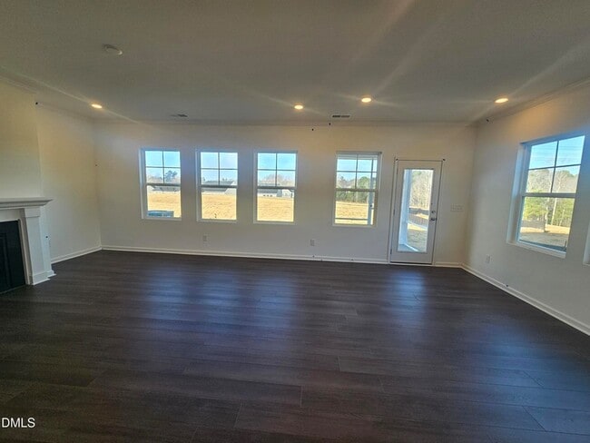 Photo - 945 Glowing Star Ln